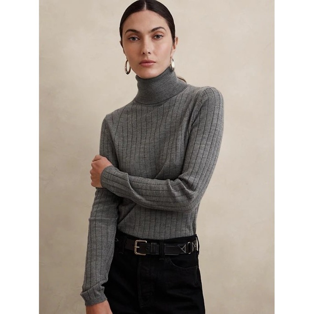 Banana Republic Nezha Merino Wool Ribbed Turtleneck‎ Sweater Gray Medium